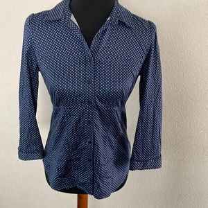New York and company button down long sleeve shirt